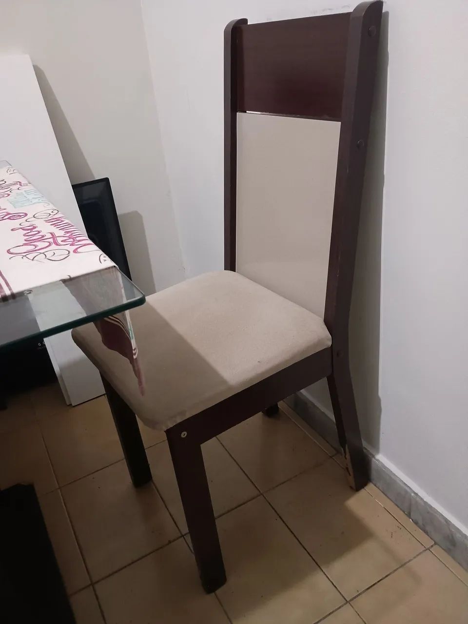 Mesa jantar com 3 cadeiras.  - Foto 4