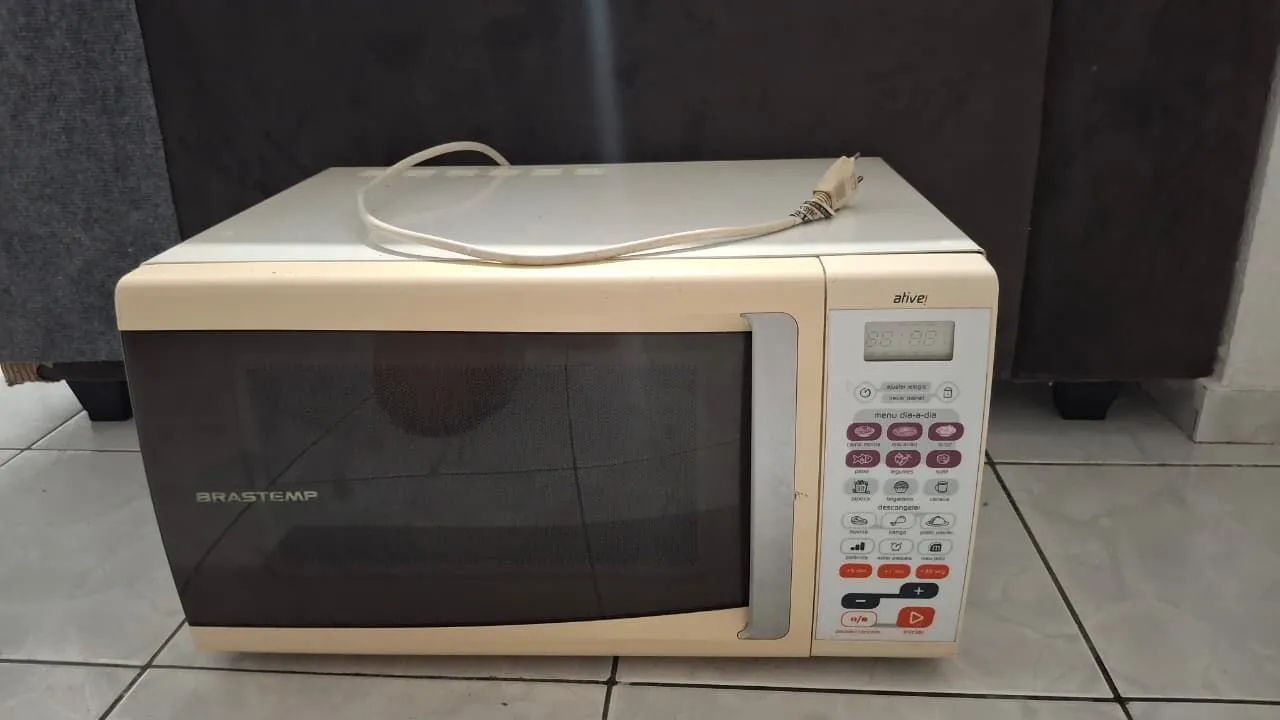 ?Micro-ondas Brastemp Ative Funcionando Perfeitamente - Ótimo Estado  - Foto 2