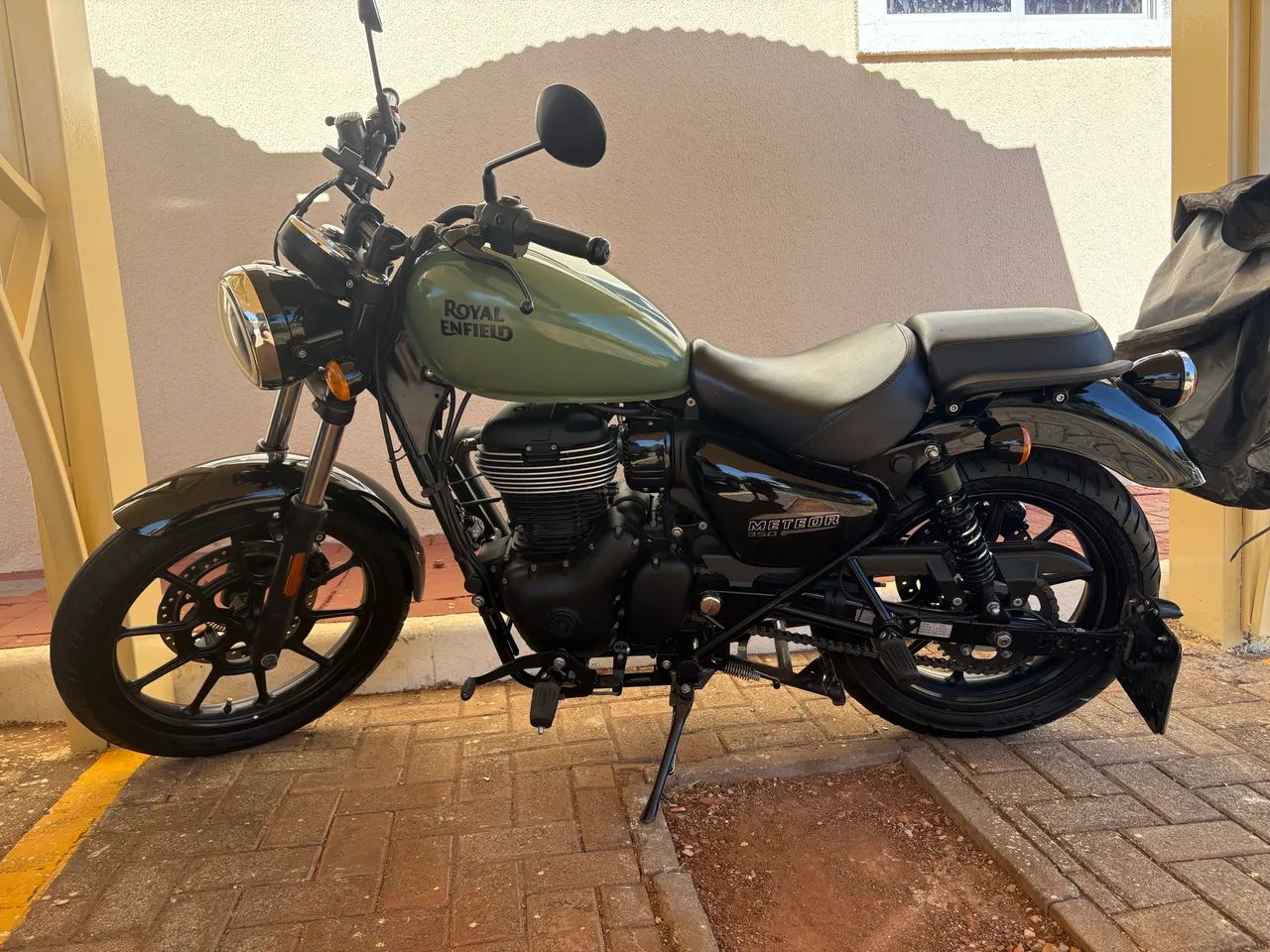 Meteor 350 - Foto 4