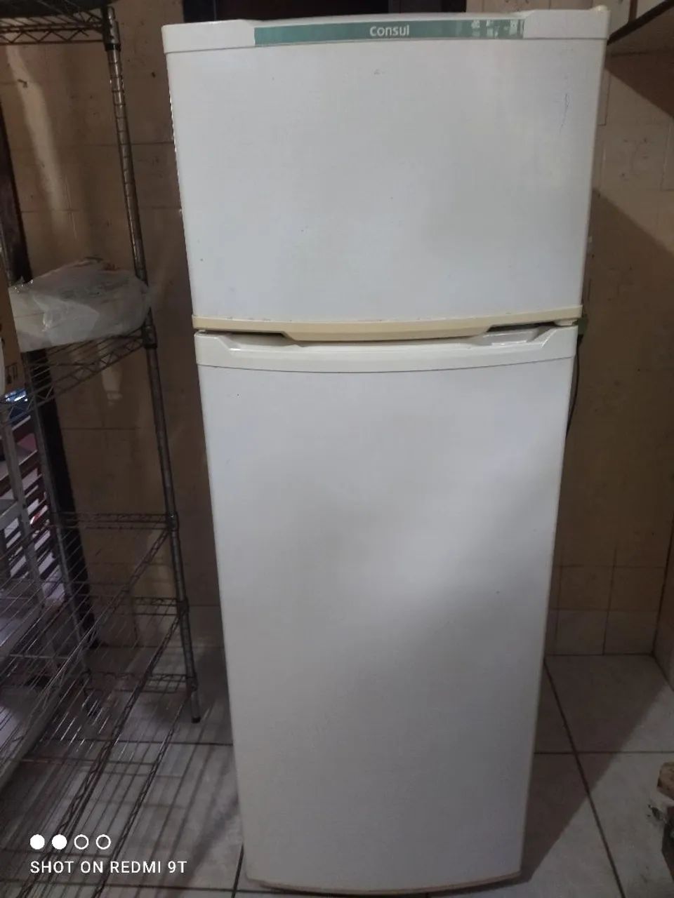 Geladeira Consul Funcionando perfeitamente, 260Litros