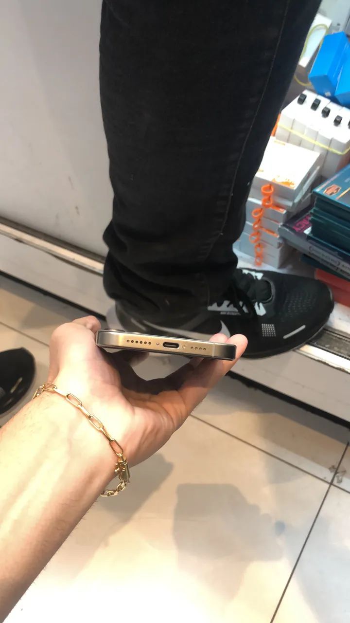 Iphone 15 pro max - Foto 5