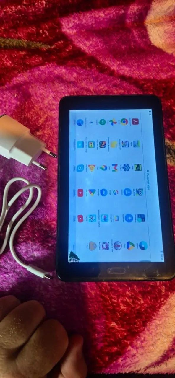 Tablet+100+reais+com+carregador+ - Foto 2