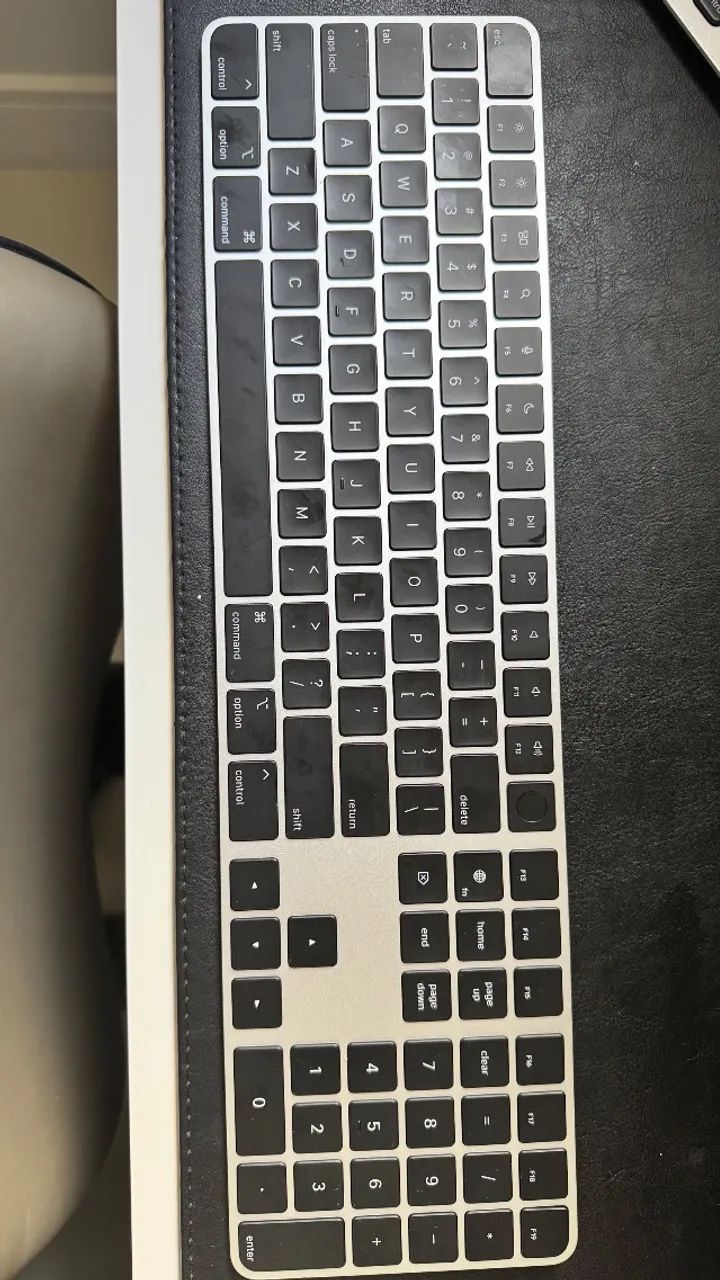 Teclado MagicKeyboard com TouchID