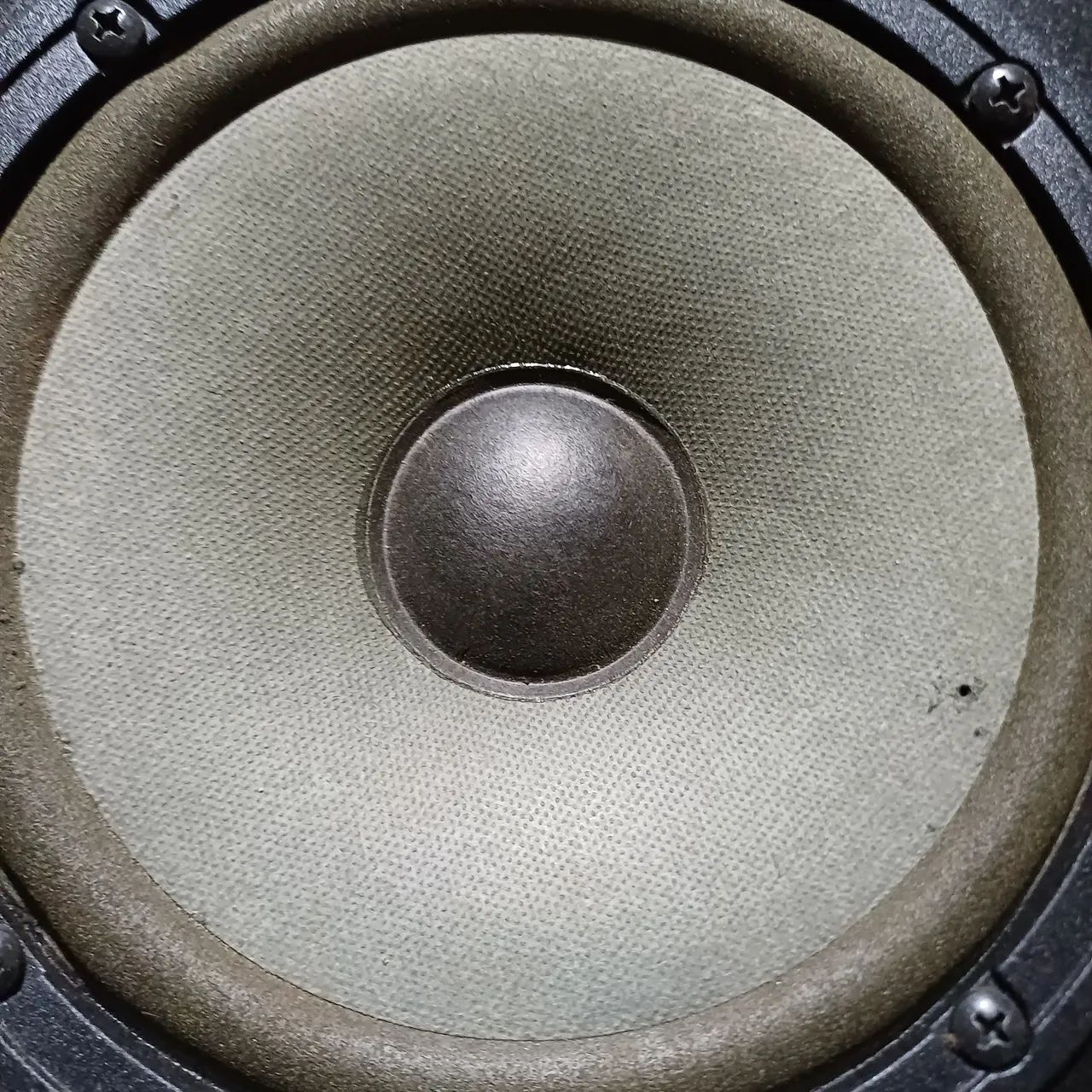Caixa de som (apenas uma, não o par) Lando LC 80 8 ohms 60W rms com tela em metal - Foto 2
