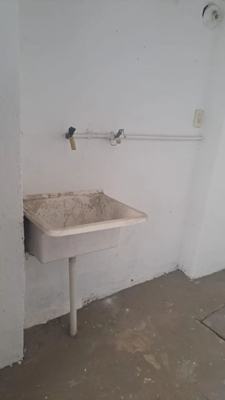 Aluguel de kitnet no Bairro Ipiranga incluso água e iptu. Próximo ao Minas Shopping - Foto 9