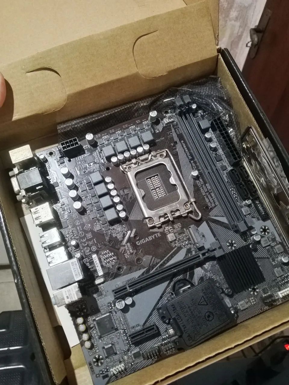 Placa mãe defeito Lga 1700 intel