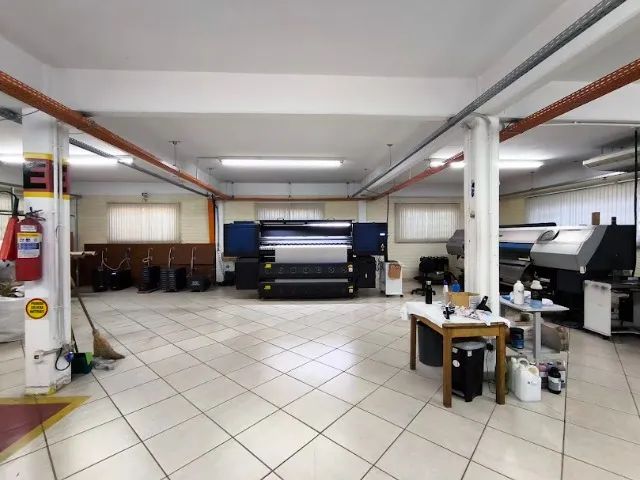 Galpão Pavilhão 680m² lugar calmo bem próximo centro de Criciúma ACEITA imóvel menor valor - Foto 3