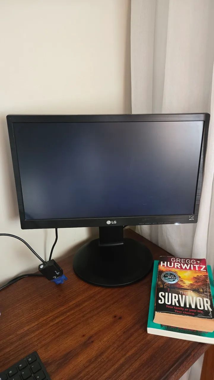 Monitor LCD LG 20 polegadas preto - Foto 4