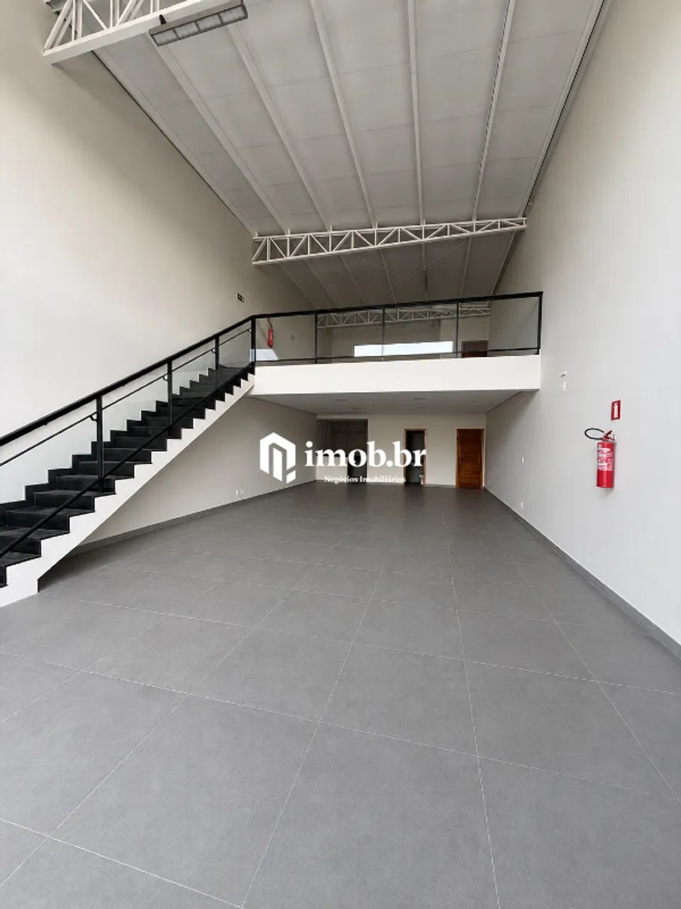 Sala Comercial no Vila São Cristóvão com 160m²