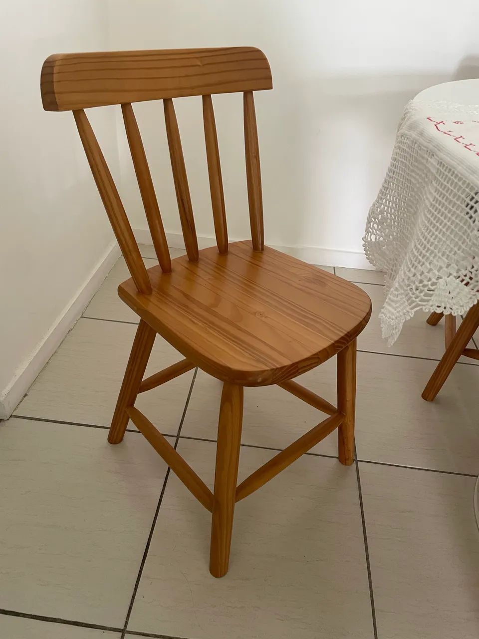 Jogo de mesa de jantar com 4 cadeiras  - Foto 2