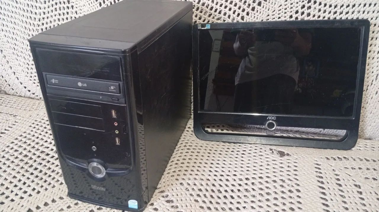 Monitor e CPU antigos  - Foto 3