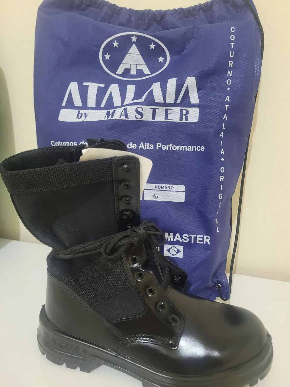 Coturno Atalaia Extra-Leve com Ziper