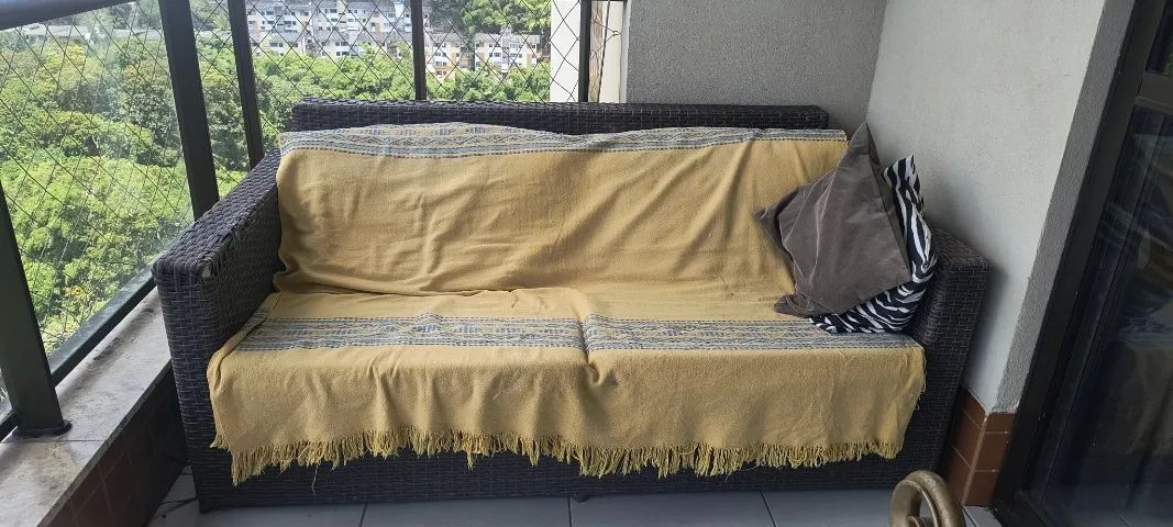 Sofá ideal varanda e área externa 4 lugares . 65569111977857121