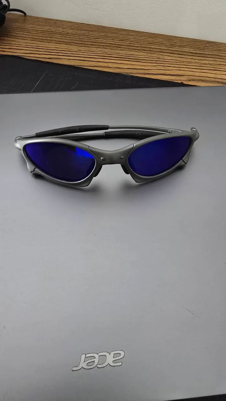 Oculos Juliet lente Roxa