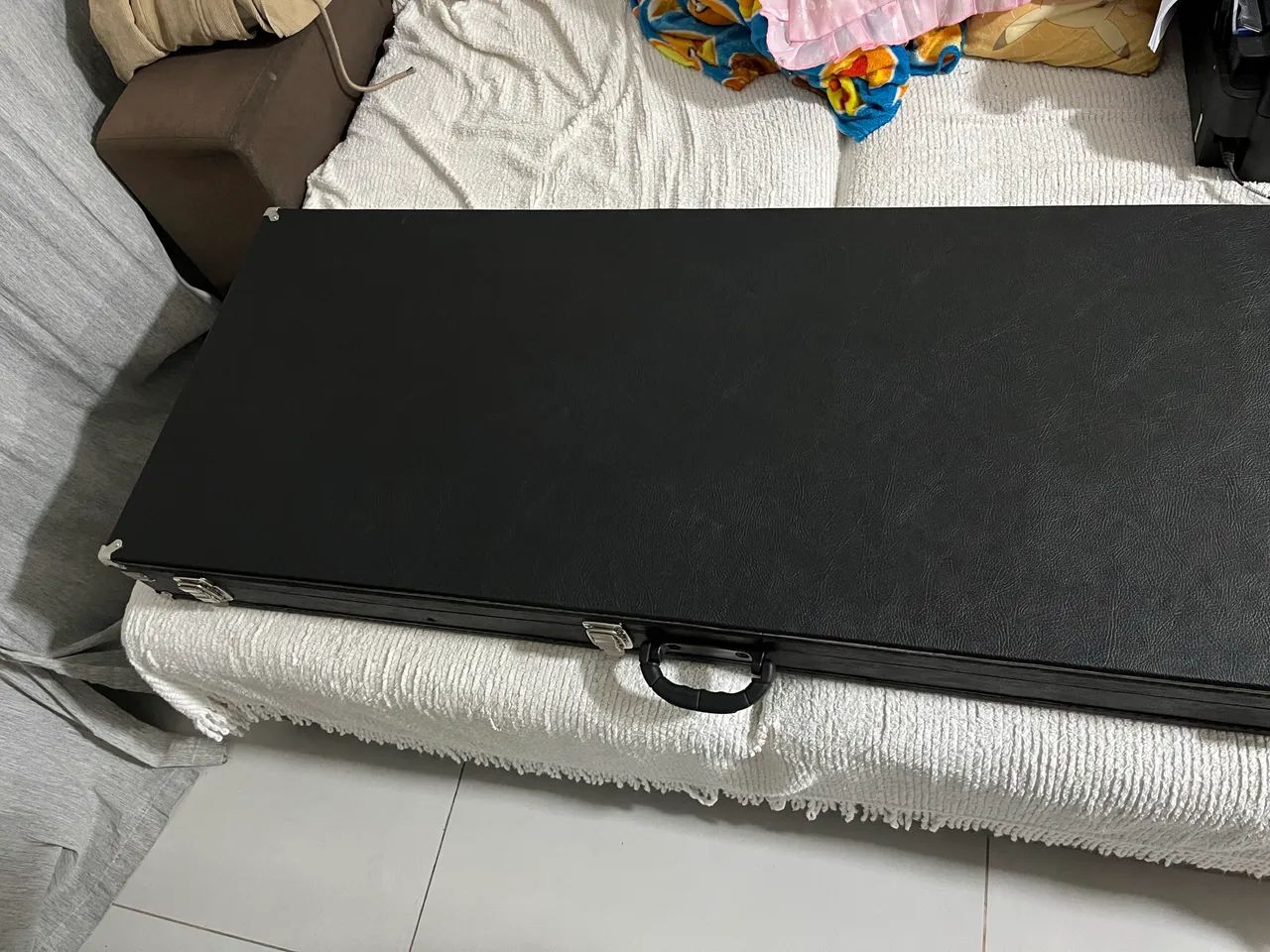 Case de guitarra Explorer (Cabe outros modelos) - Foto 5