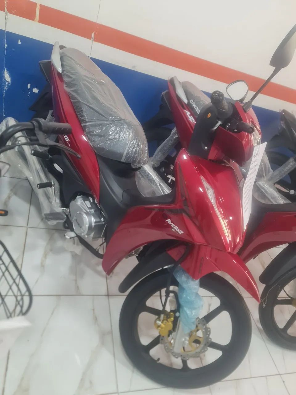 Avelloz 125c  - Foto 2