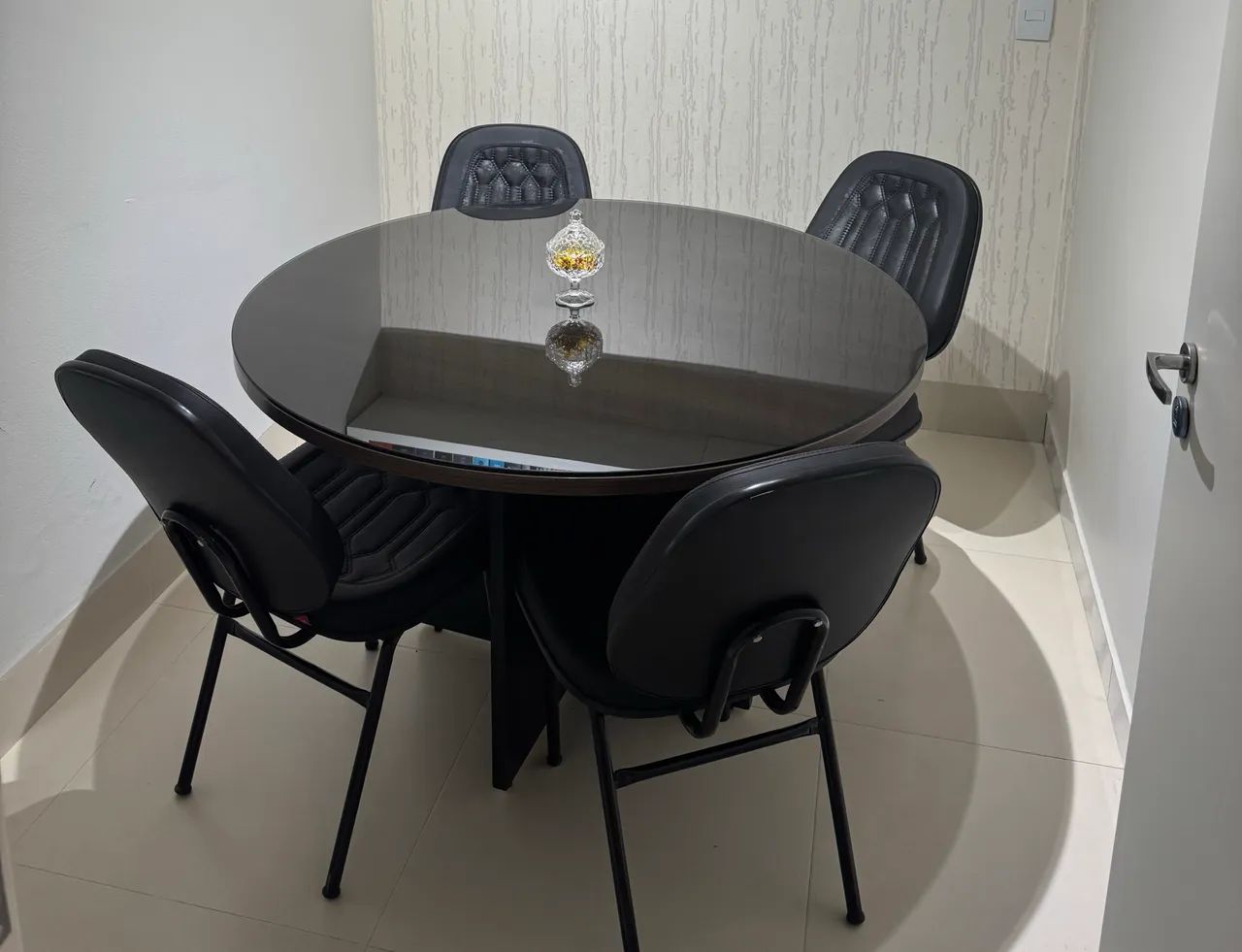 Mesa de escritório 444717495380224005