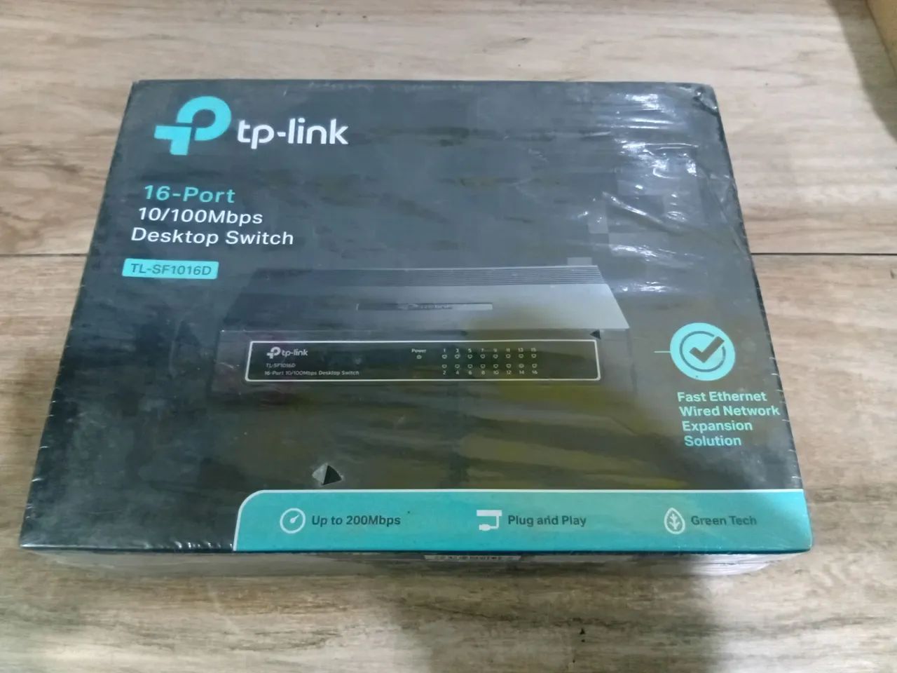 Switch 16-port 10/100Mbps