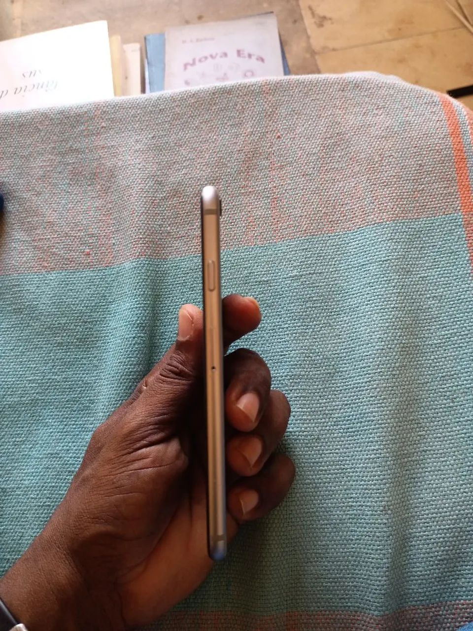 iPhone s6 veja os detalhes é o que contonsta.  - Foto 4