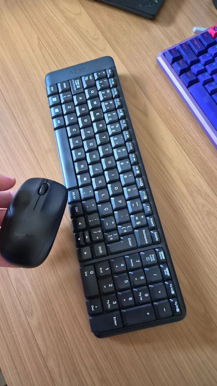 Kit Teclado E Mouse Logitech Sem Fio Mk220