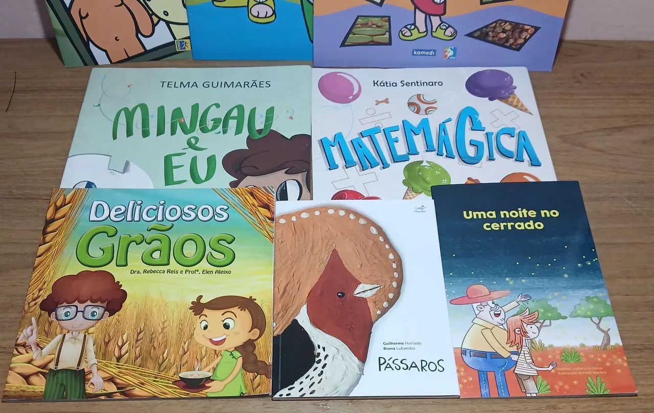 Lote com 8 livros infantis  - Foto 4
