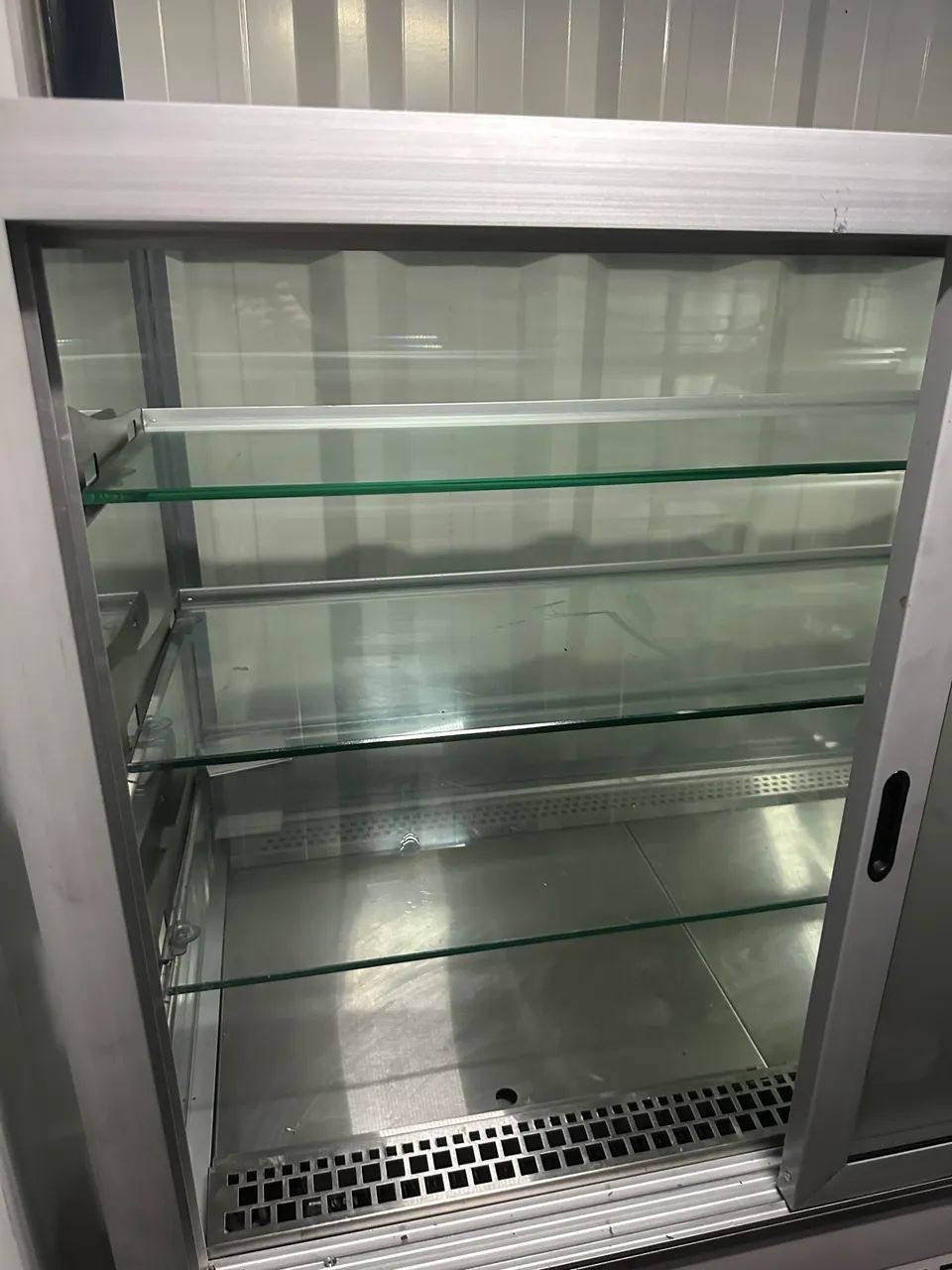 VITRINE/ BALCÃO EXPOSITOR ALTO REFRIGERADO - Foto 4