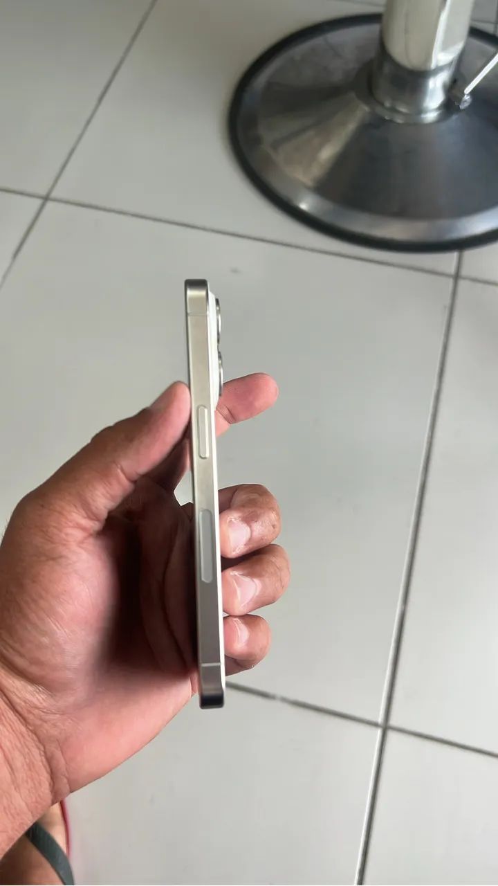 IPHONE 15 PRO BRANCO - Foto 5