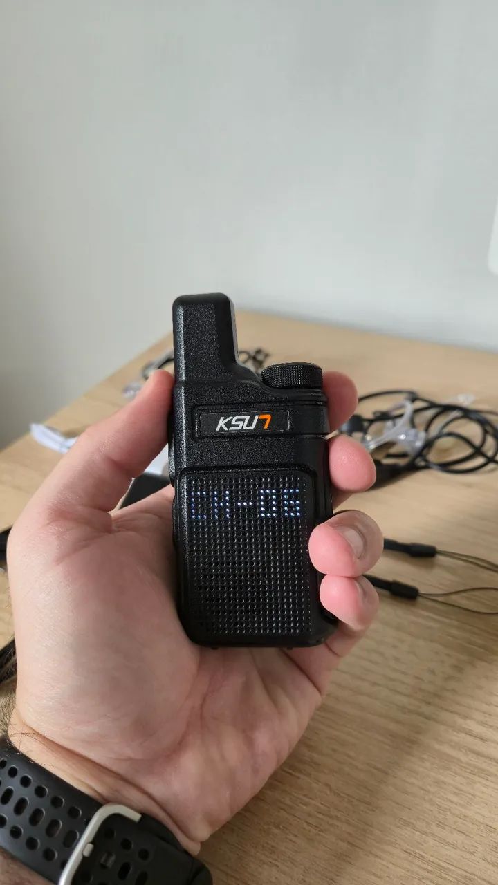 Kit 2 Rádios Comunicadores Walkie talkie 3km Ksut Pmr 446