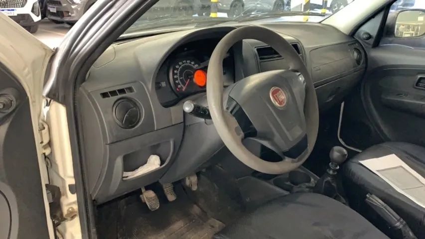Fiat Palio Celebration 1.0 Fire Flex 8V 4P 2016 - Foto 5