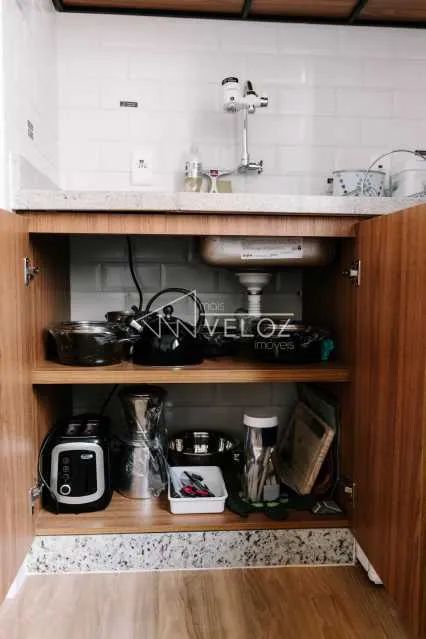 Kitnet/Conjugado : / Residencial / Leblon