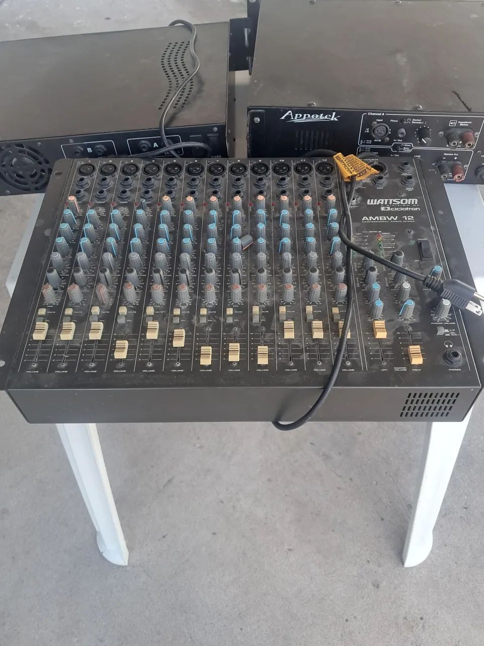 Mesa de som completa 