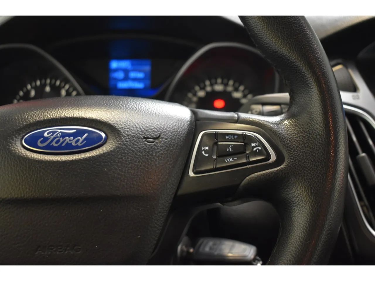 Ford Focus Fastback Se/se Plus 2.0 Flex Aut. 2016 - Foto 5