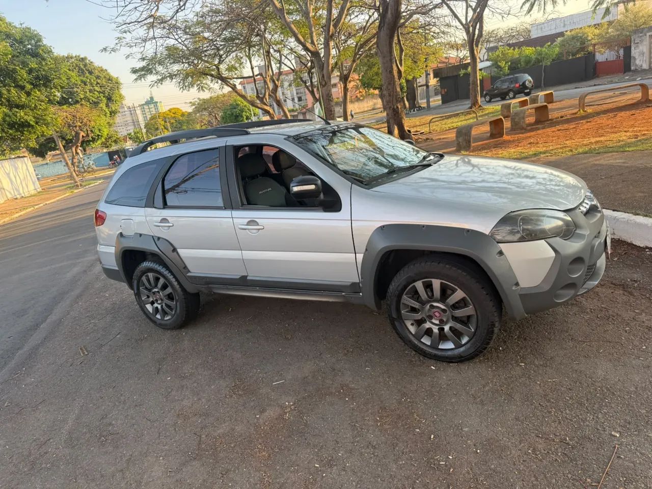 Fiat Palio Weekend Adventure Locker 1.8 Flex 2017 - Foto 4