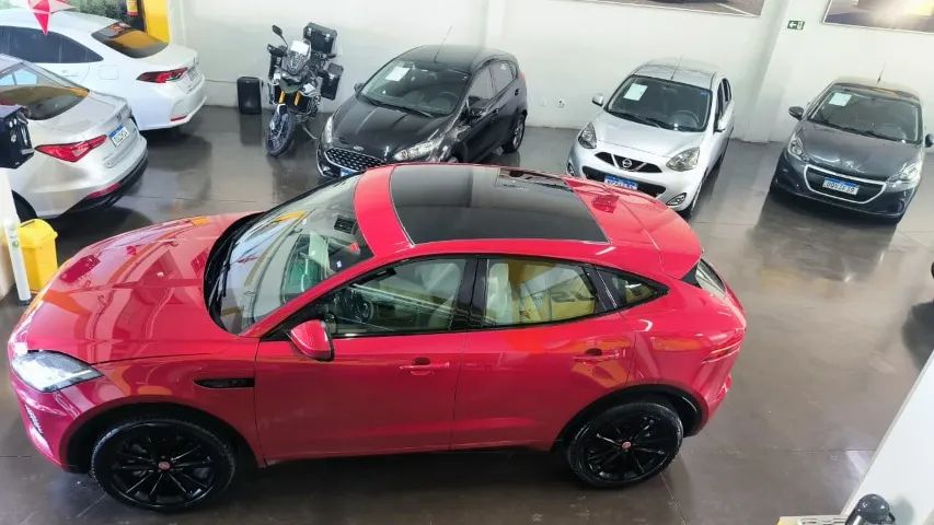Jaguar E-Pace R-dynamic S 2.0 AWD 249cv Aut. 2018 - Foto 3