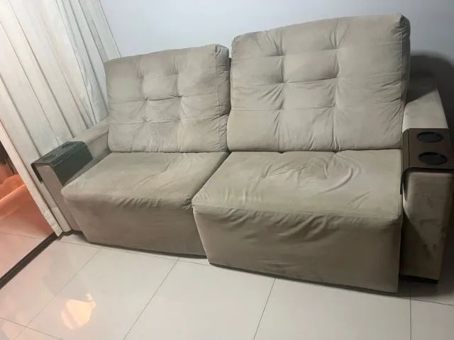 Sofá Retrátil e Reclinável - Usado em Bom Estado