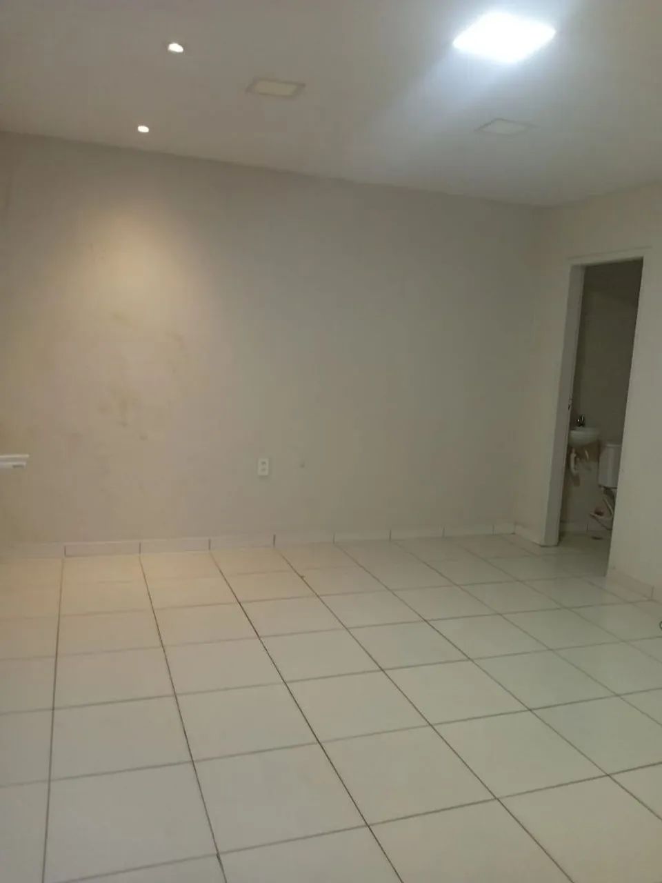 Sala comercial na avenida jatiuca 