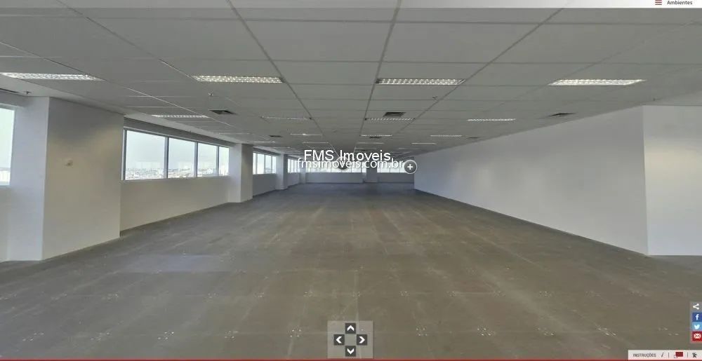 Conjunto comercial com 654m² na Av. das Nações Unidas.