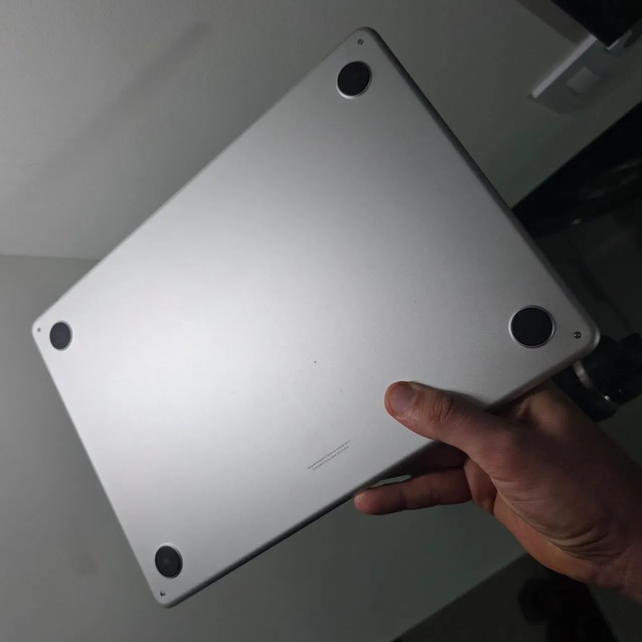 Macbook Air M3 - 8gb Ram - 256gb SSD (muito novo - sem detalhes
