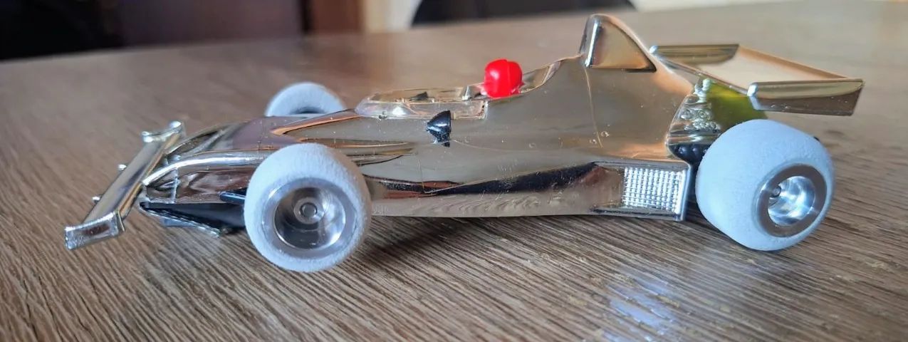 Carro autorama Coopersucar cromada original da Estrela pneu branco com caixa acrílica  - Foto 4