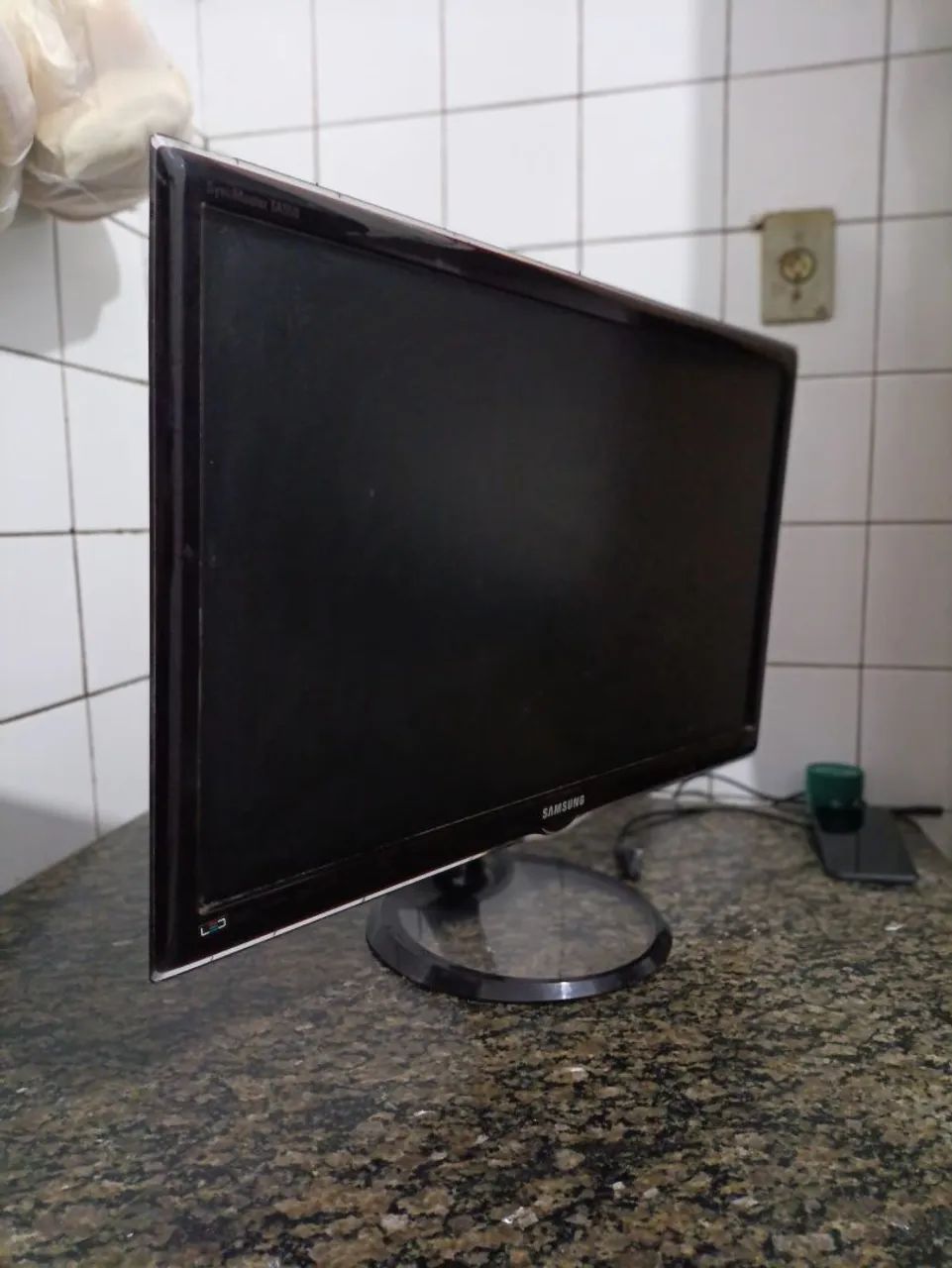 Smart tv 27 polegadas com defeito! - Foto 2