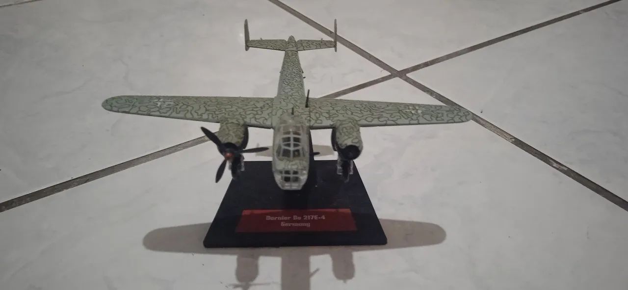 Miniatura avião alemão diecast 2 guerra - Foto 2