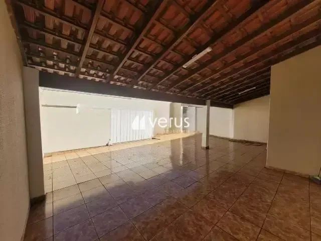 Imóvel para aluguel com 200 metros quadrados com 3 quartos - Foto 2