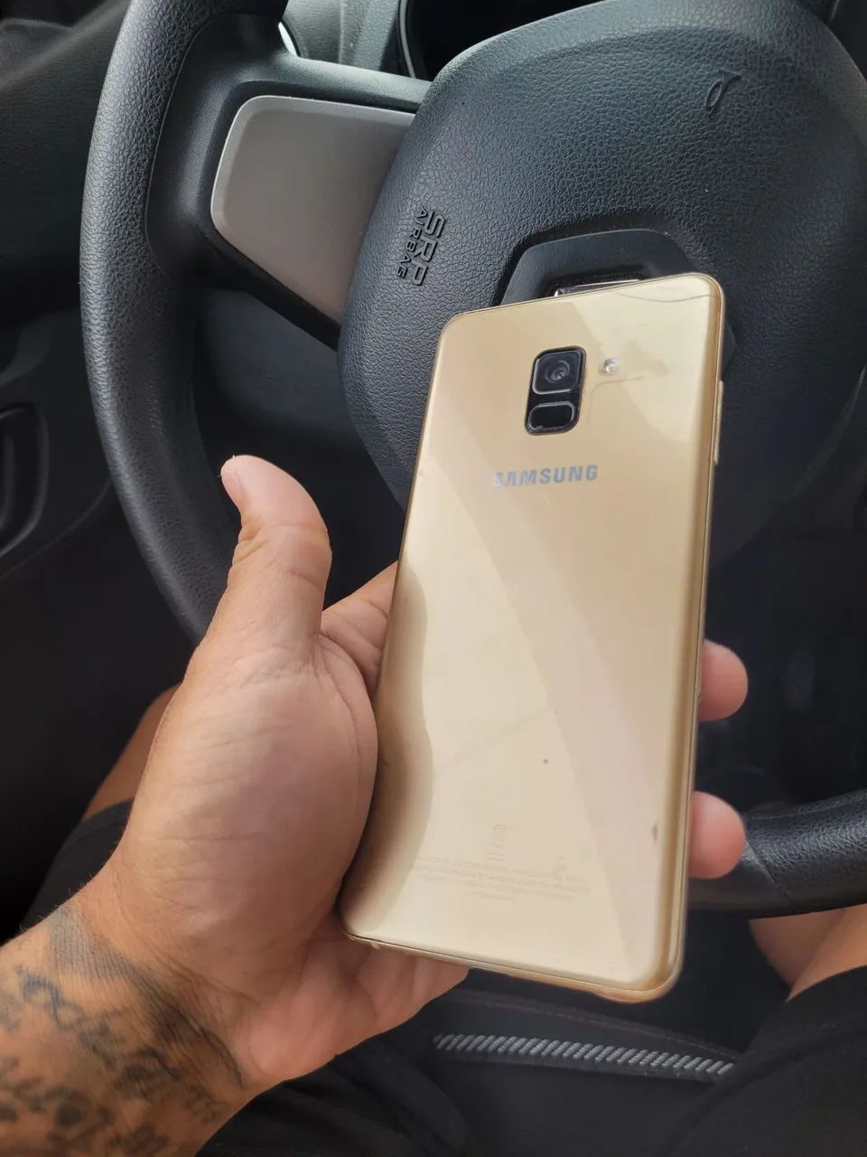 Vendo a8 Plus.  - Foto 2