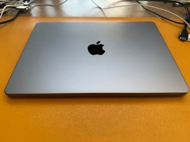 MacBook Pro 14? M1 Pro 16GB 512GB SSD - Excelente Estado