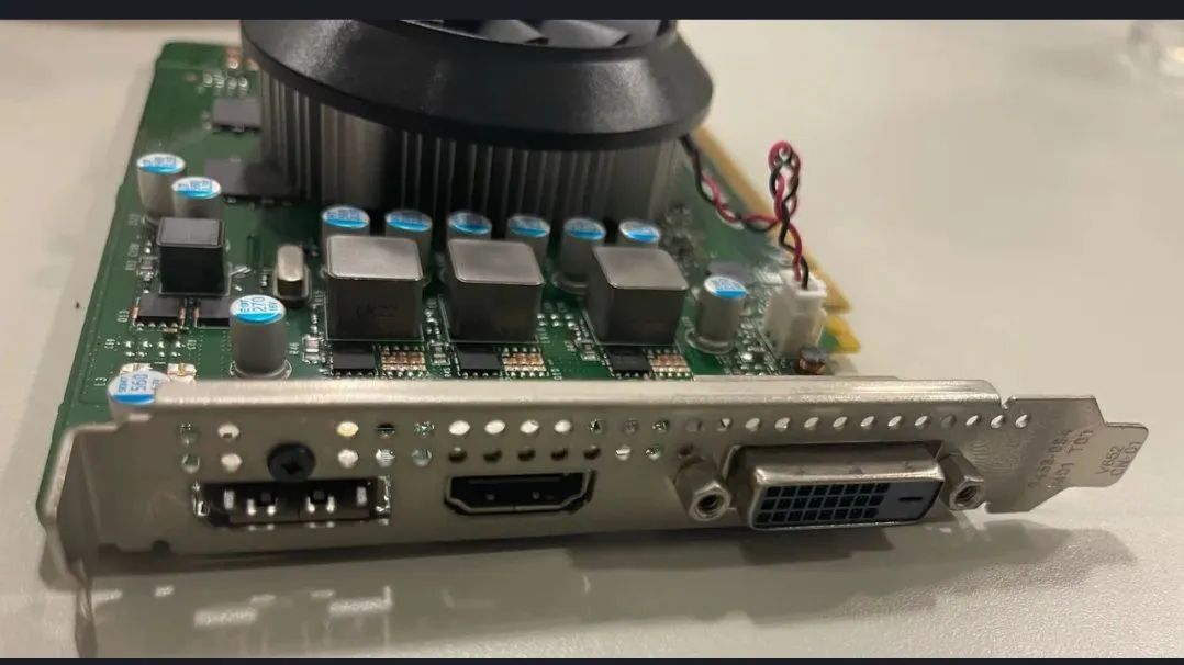 1050ti oem - Foto 2