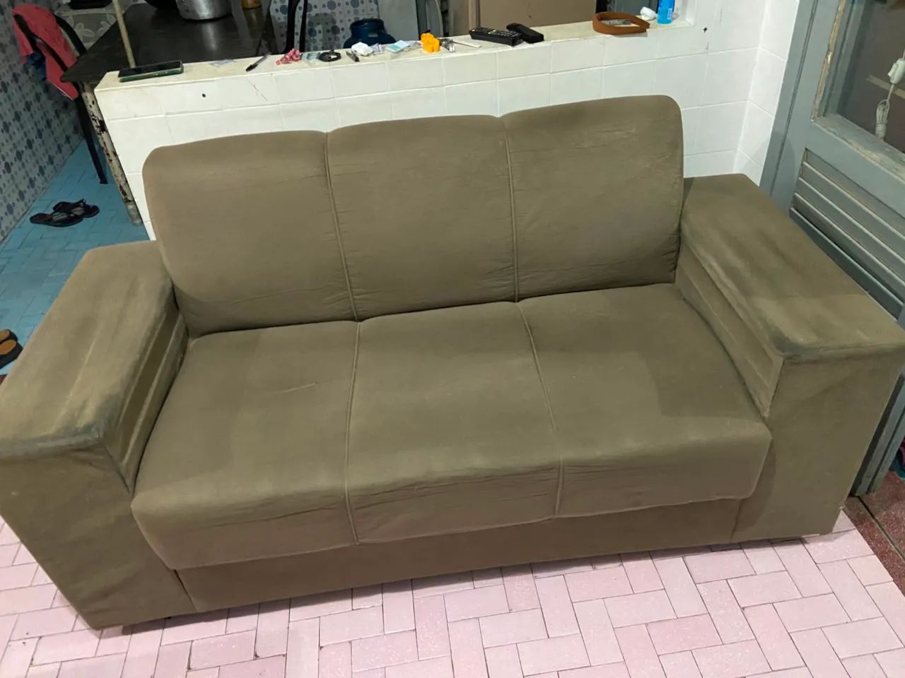 Sofá com 2 e 3 lugares 
