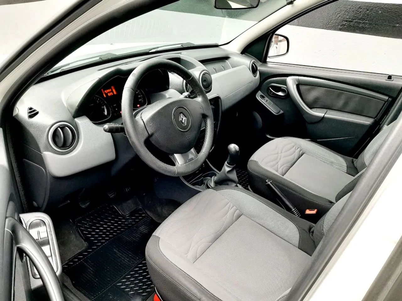 Renault Duster Dynamique 1.6 Hi-flex 16V Mec. 2015 - Foto 4
