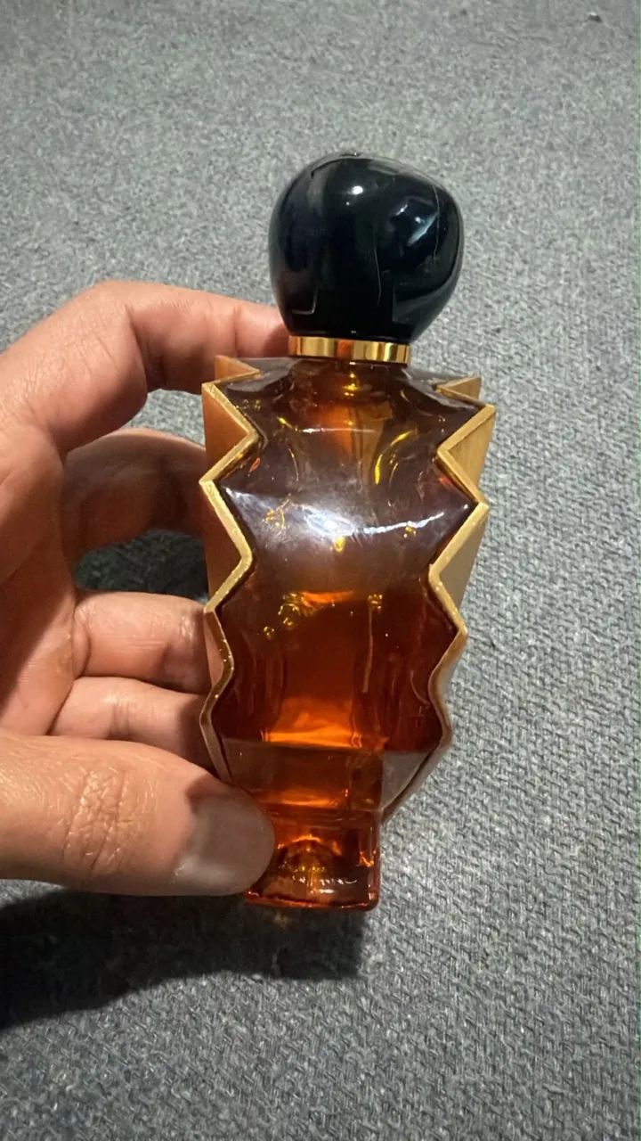 PERFUMES