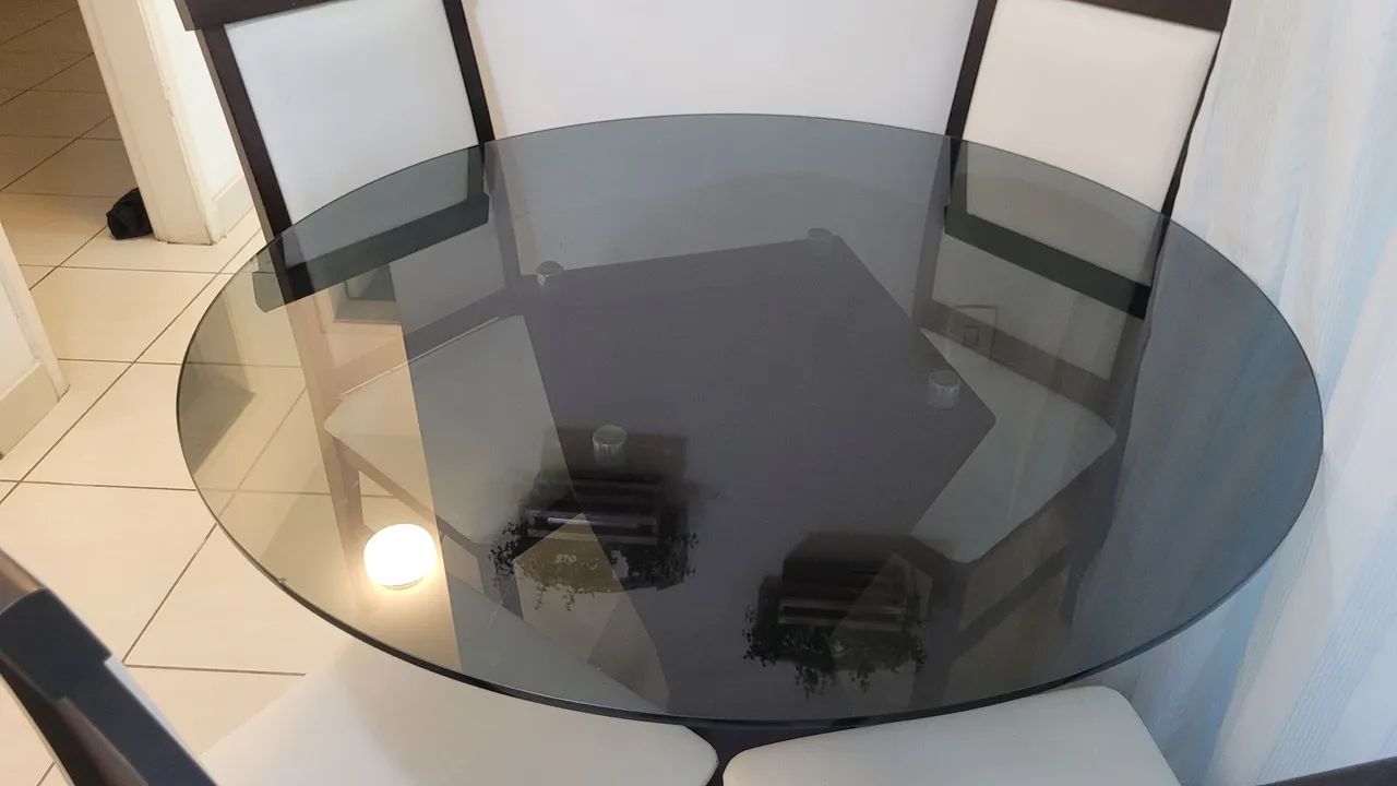 Mesa de Jantar 110cm Vidro temperado + 4 Cadeiras acolchoadas - Foto 3