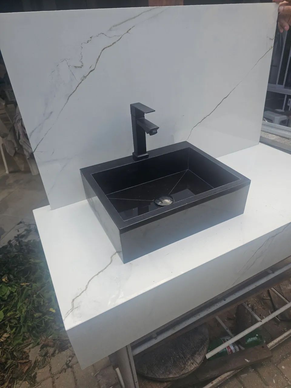 New Porcelain Wash Basin!